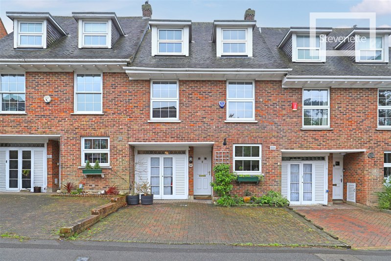 Theydon Grove, Epping